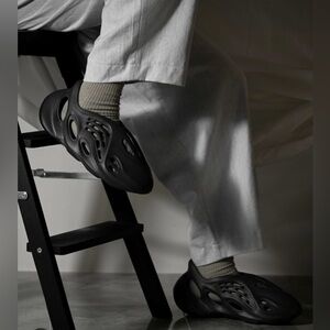 Adidas Yeezy Foam RNR